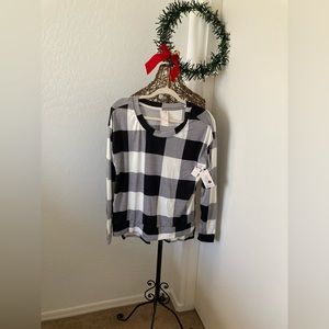 Secret Treasures- Plaid black/white Women Pajama Top: Sizes- S, M and L